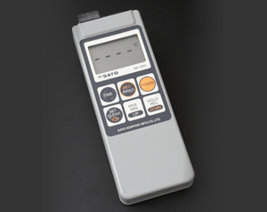 Digital temperature indicator